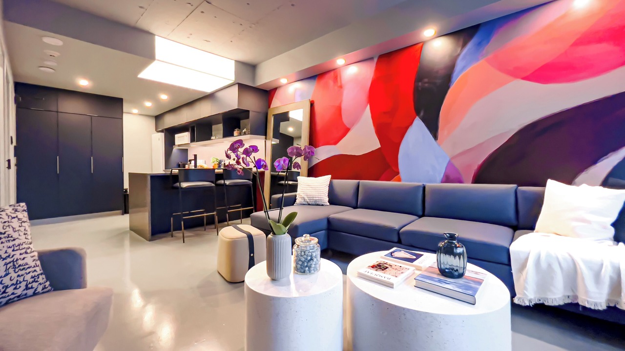 Photo of Livingroom in Shaughnessy Village