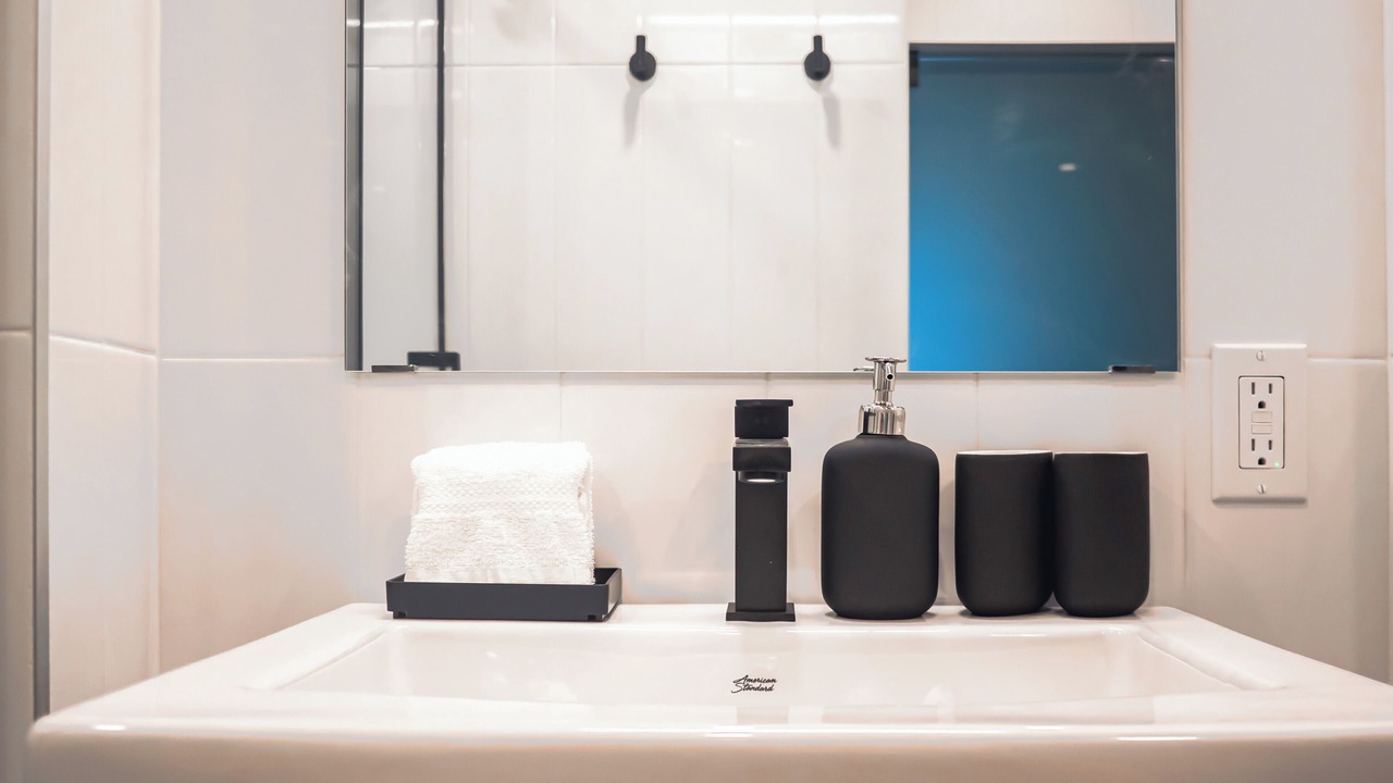 Photo of Bathroom in Shaughnessy Village