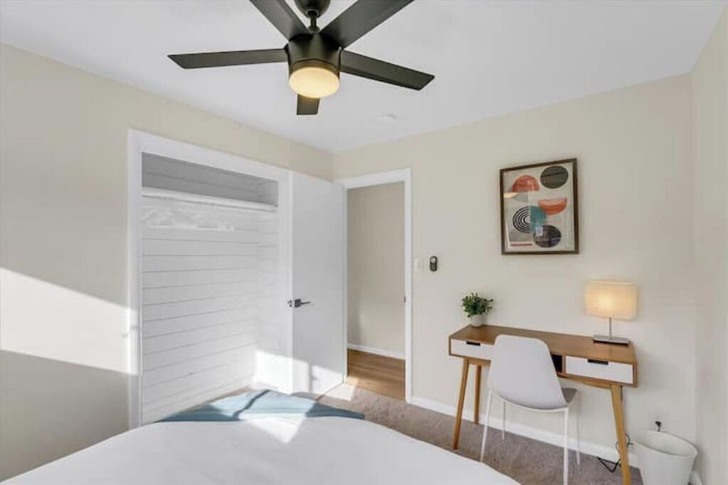 Photo of Bedroom in Bryn Mawr-Skyway