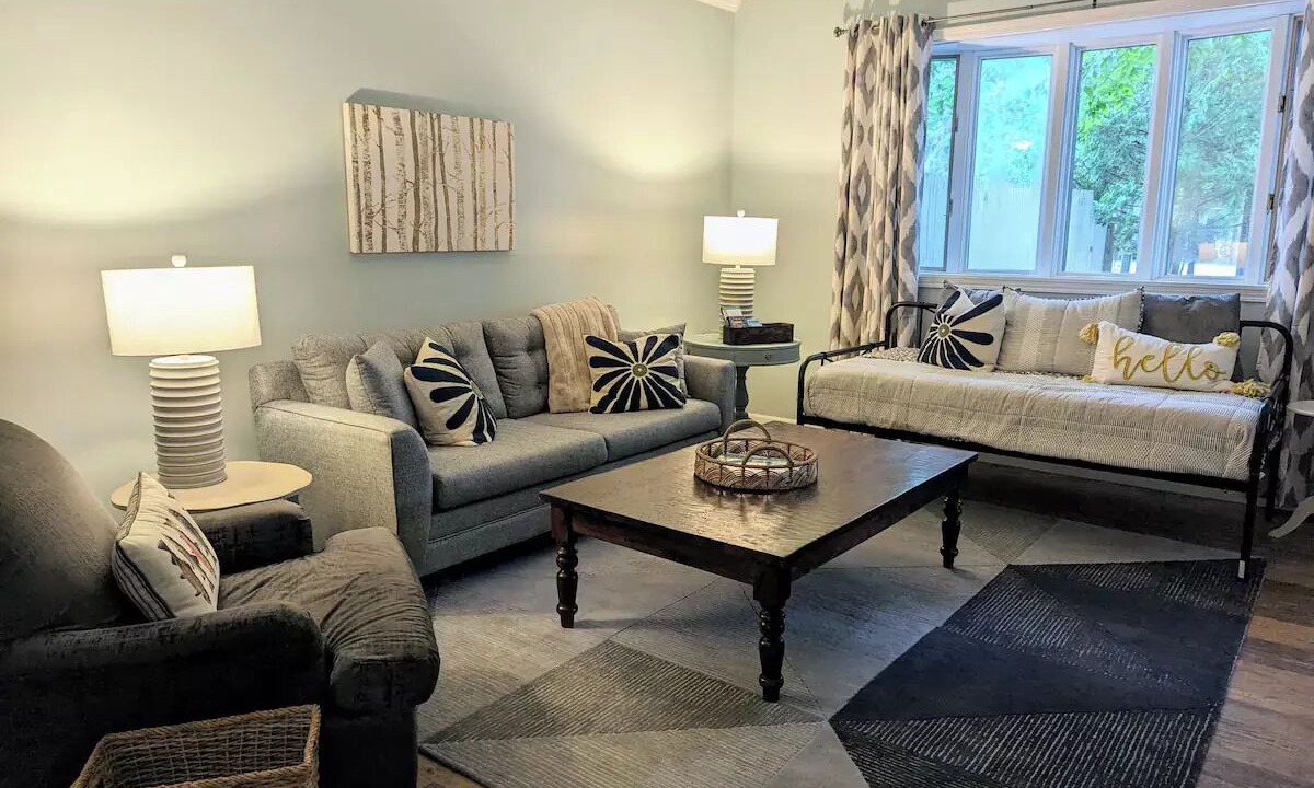 Photo of Livingroom in Ponshewaing
