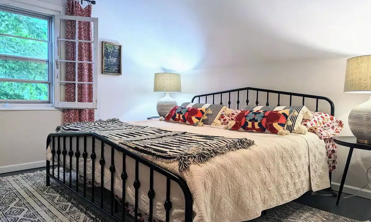 Photo of Bedroom in Ponshewaing