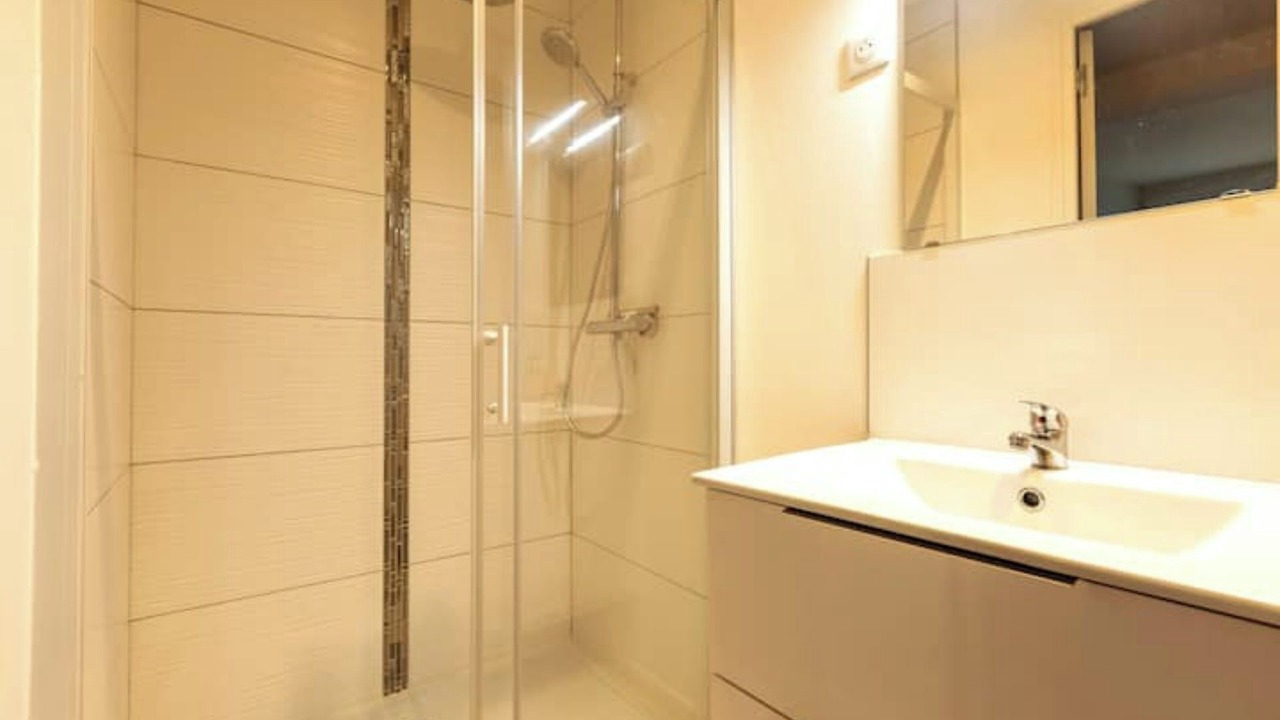 Photo of Bathroom in Loos