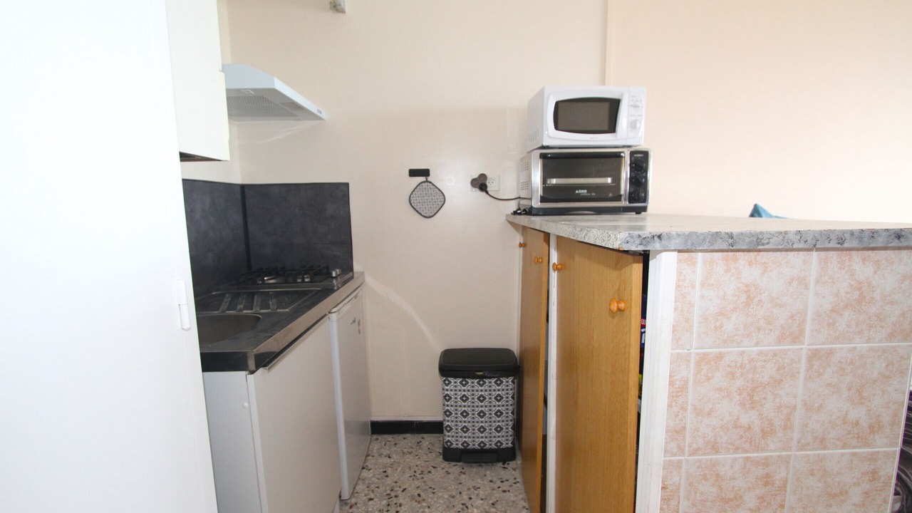 Photo of Kitchen in La Jetee