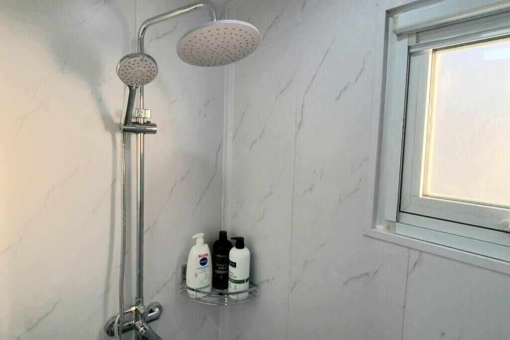 Photo of Bathroom in Broke