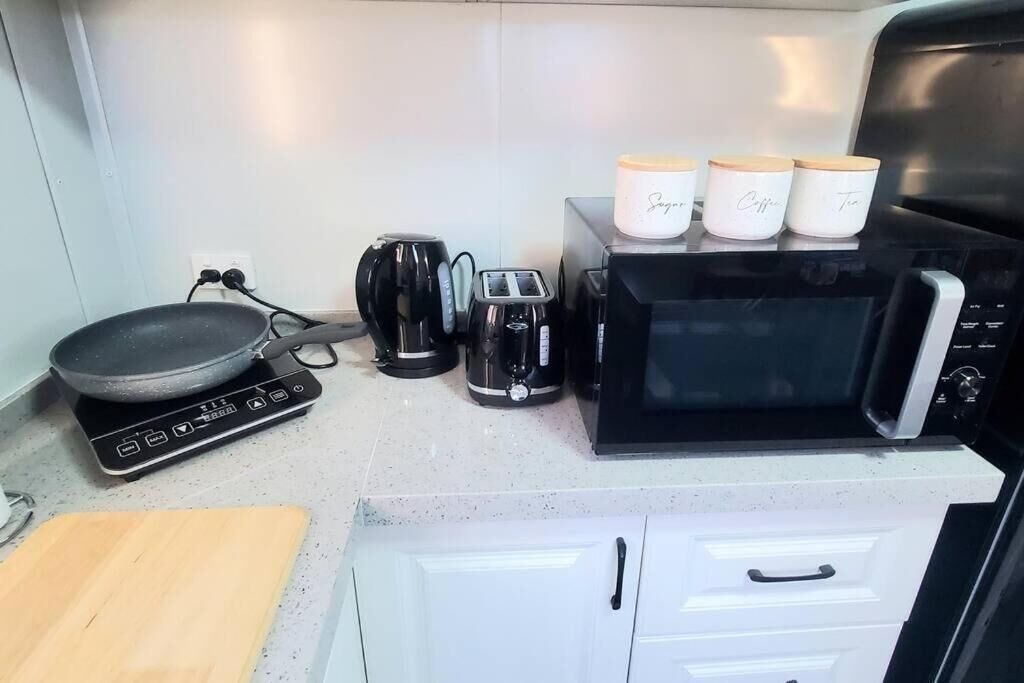 Photo of Kitchen in Broke