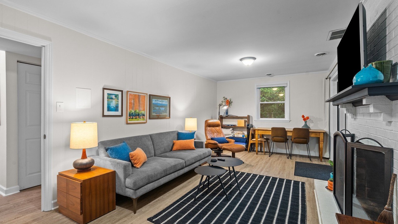 Photo of Livingroom in North Garrett Road