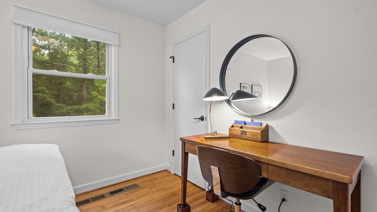 Photo of Bedroom in North Garrett Road