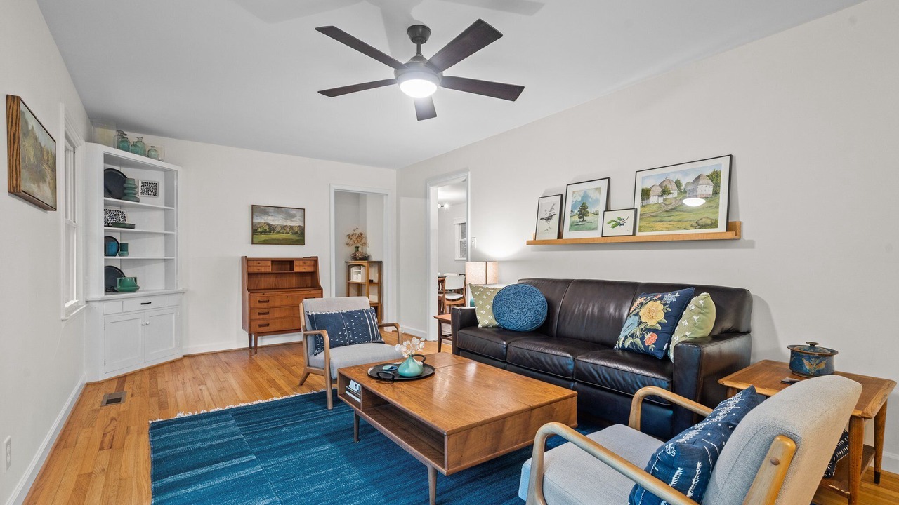 Photo of Livingroom in North Garrett Road