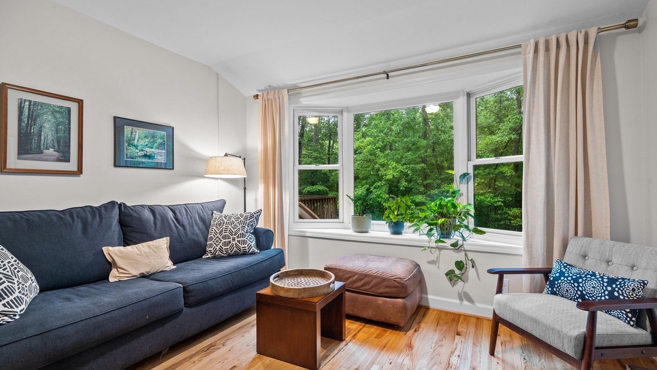 Photo of Livingroom in North Garrett Road