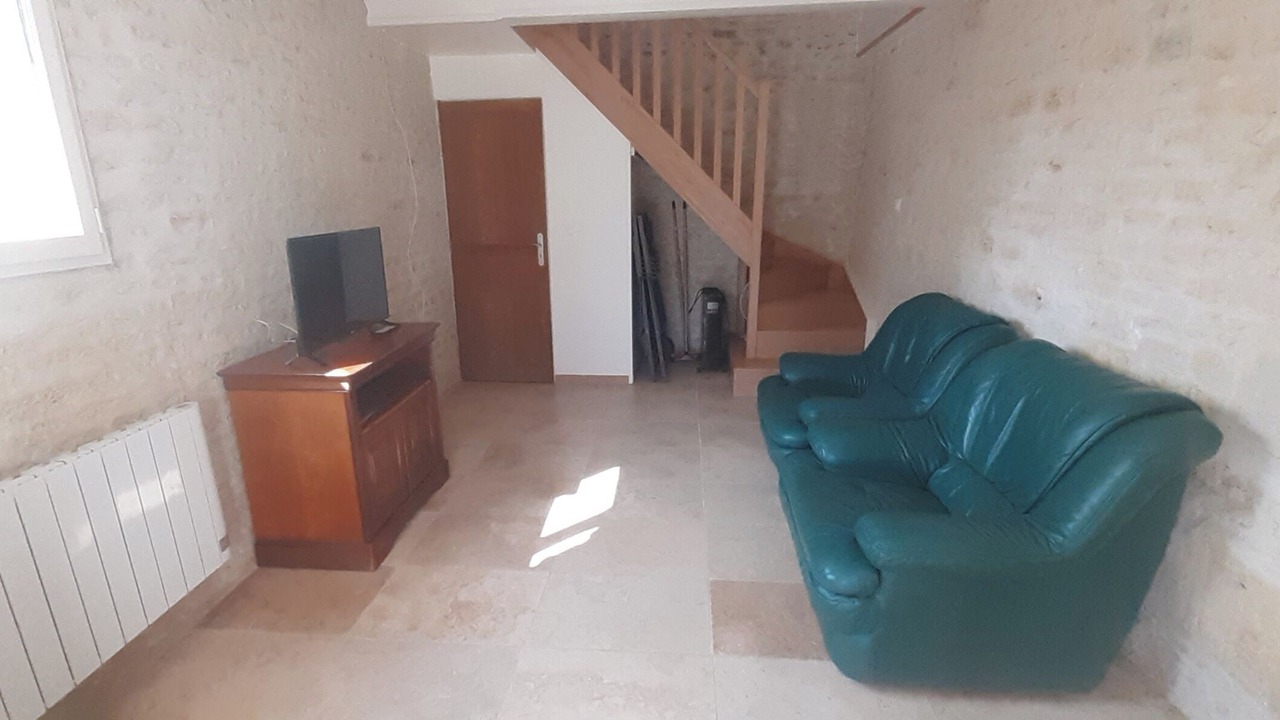 Photo of Livingroom in Asnieres-la-Giraud