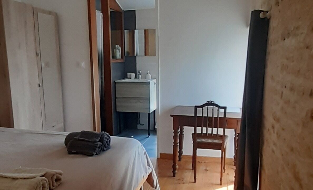 Photo of Bedroom in Asnieres-la-Giraud