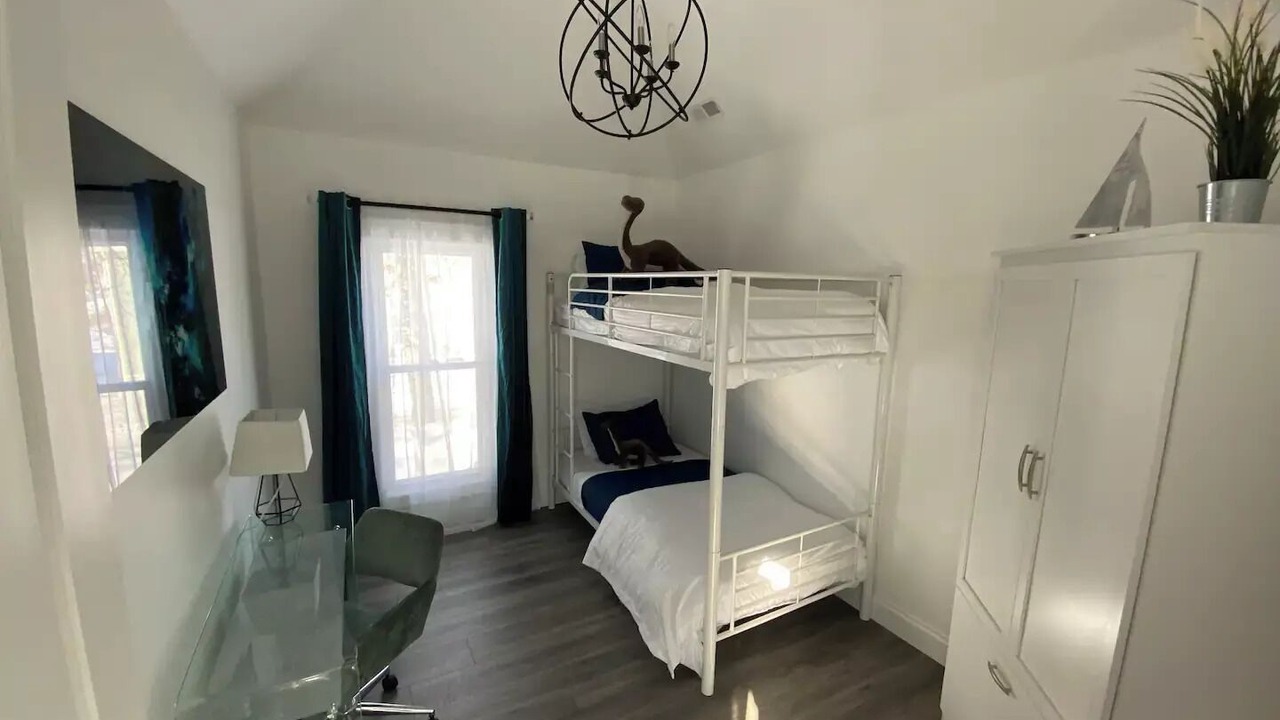 Photo of Bedroom in Williams Bay