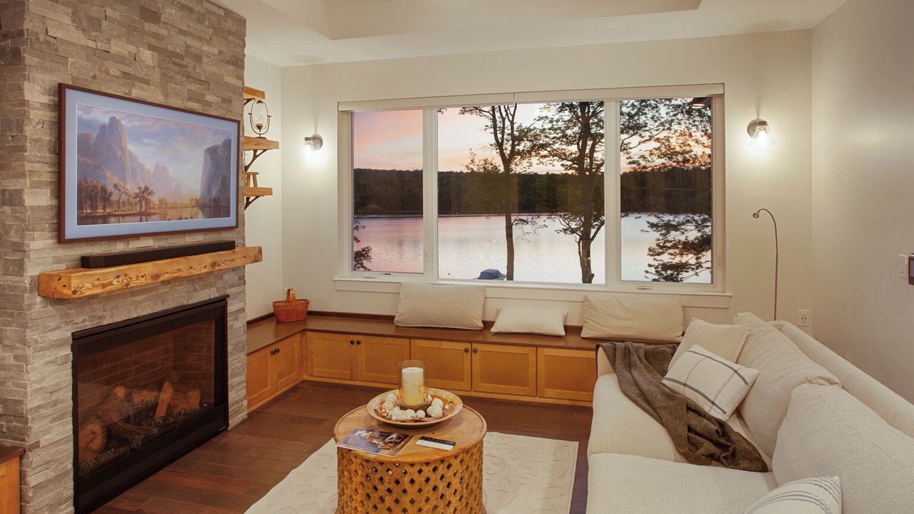 Photo of Livingroom in Monticello