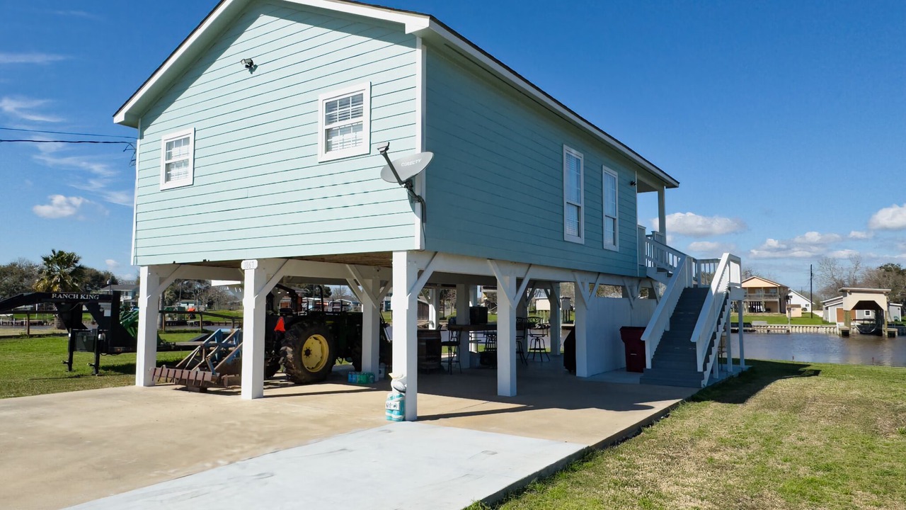 Photo of Outdoor in Cedar Lane