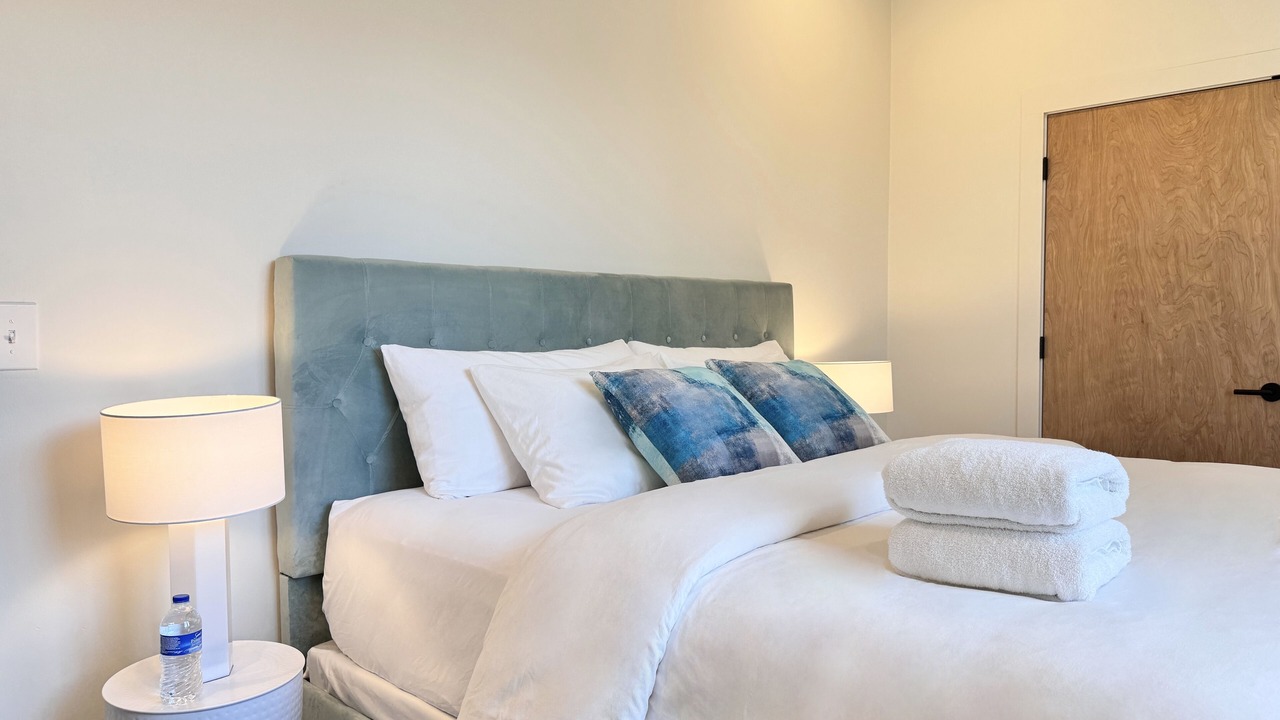 Photo of Bedroom in Downtown