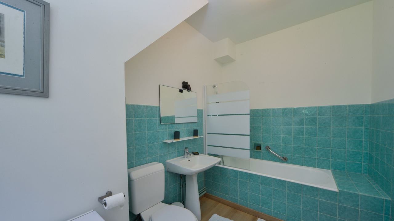 Photo of Bathroom in Mery-es-Bois