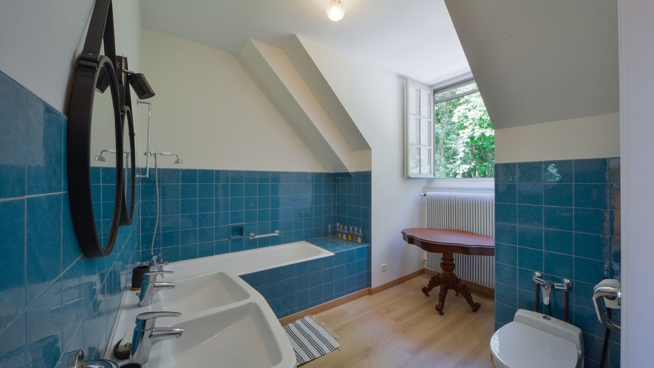 Photo of Bathroom in Mery-es-Bois