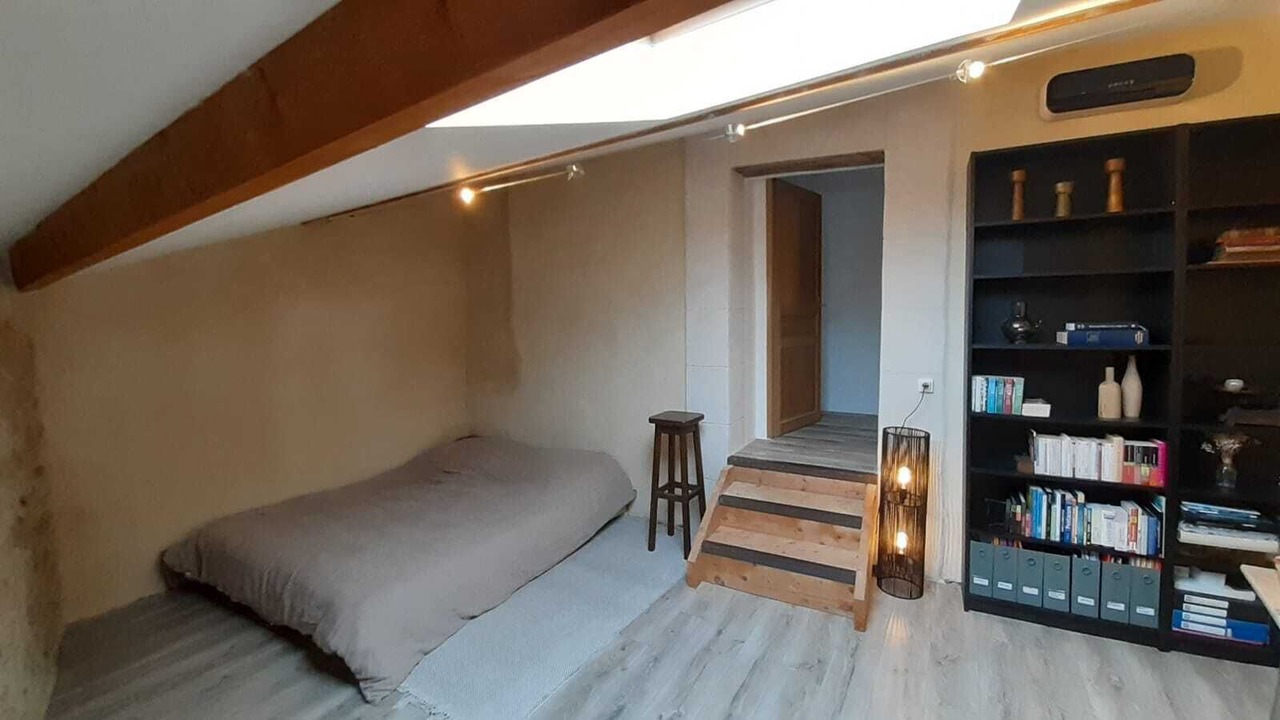 Photo of Bedroom in Lamotte-du-Rhone