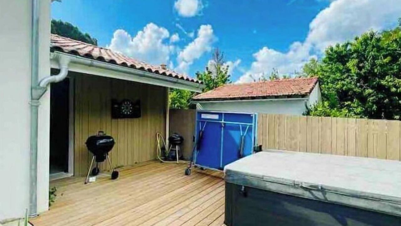 Photo of Patio Balcony in Mirepoix