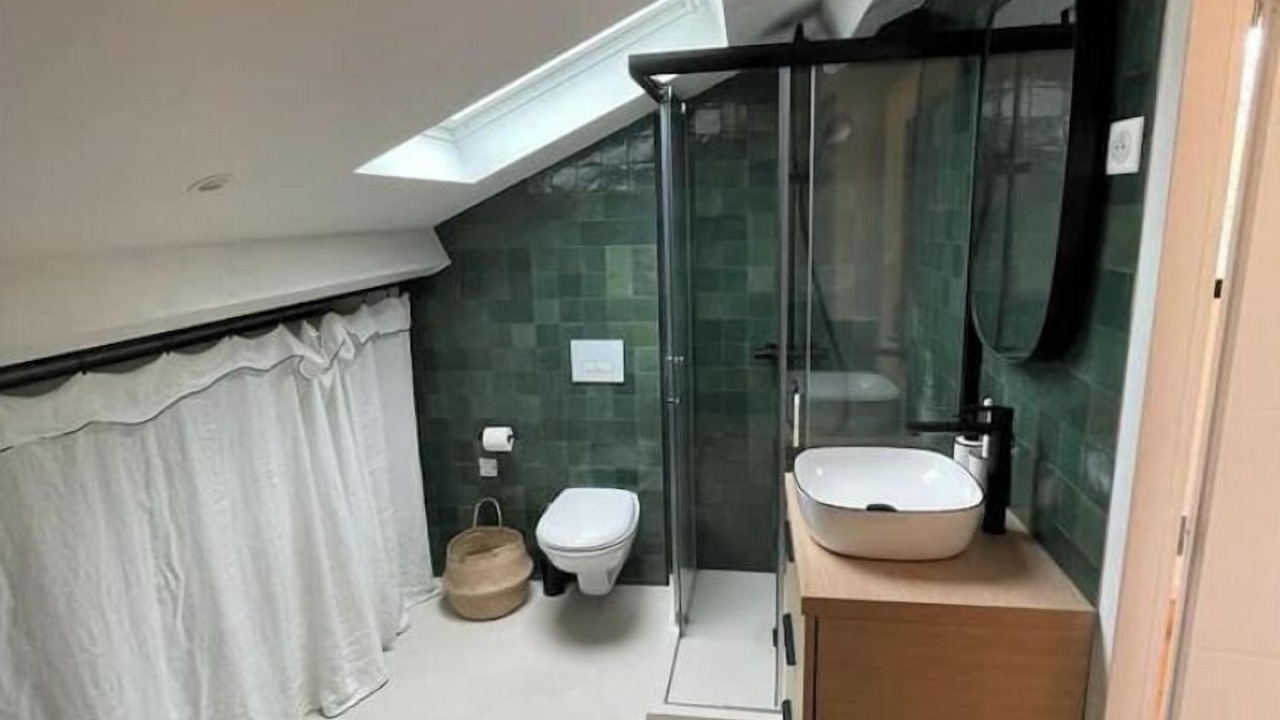 Photo of Bathroom in Mirepoix