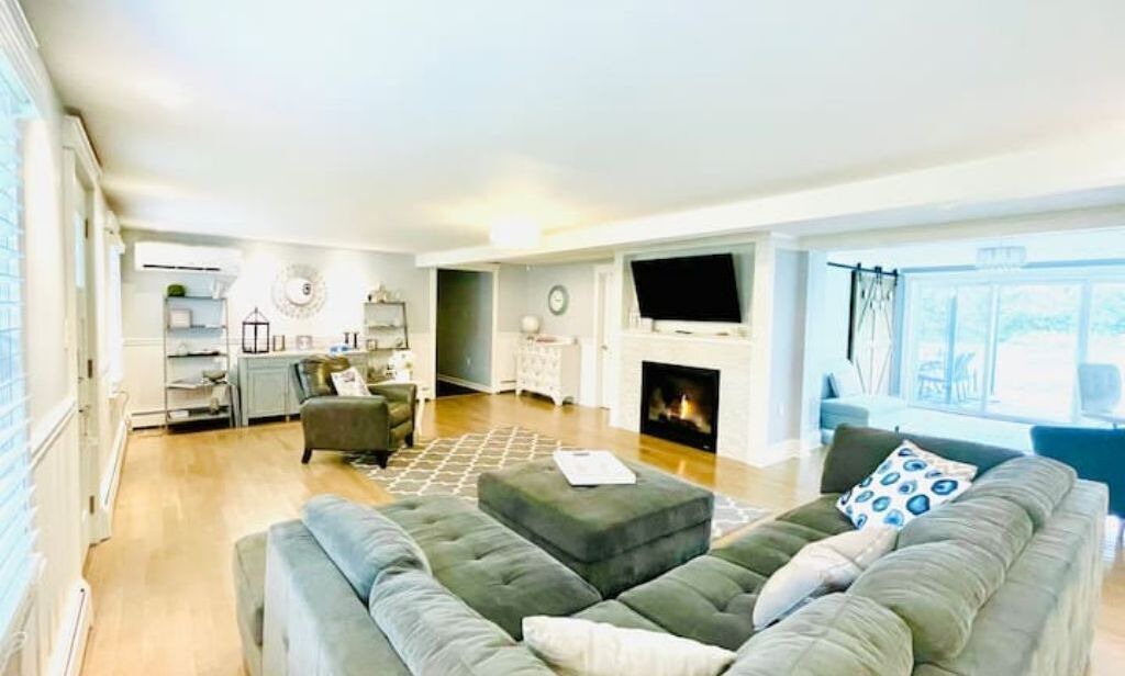 Photo of Livingroom in Little Compton