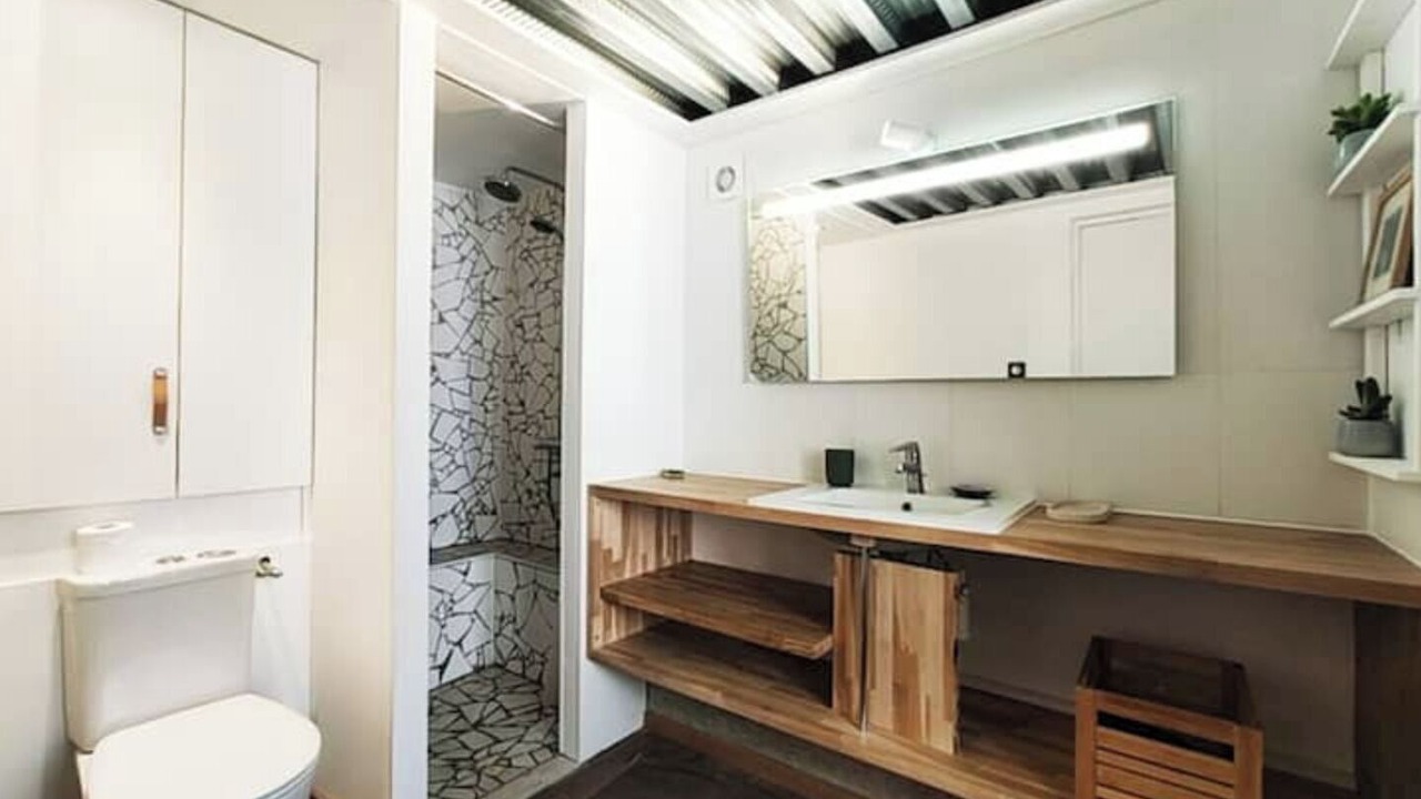Photo of Bathroom in Les Cevennes