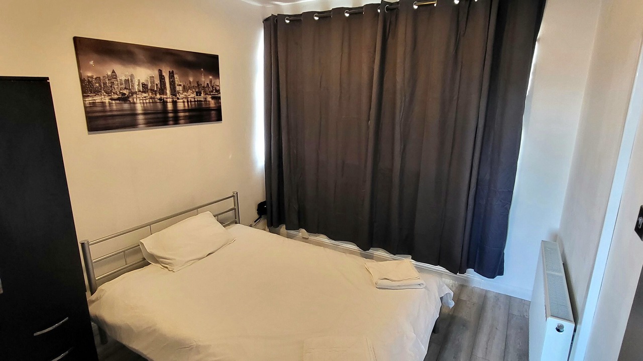 Photo of Bedroom in Weston on Trent