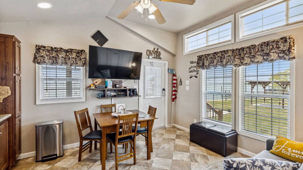 Photo of Livingroom in Kerens