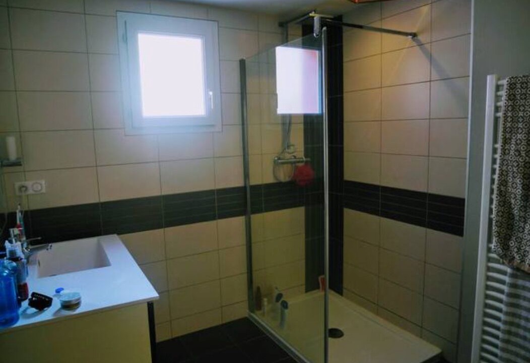 Photo of Bathroom in Gigean