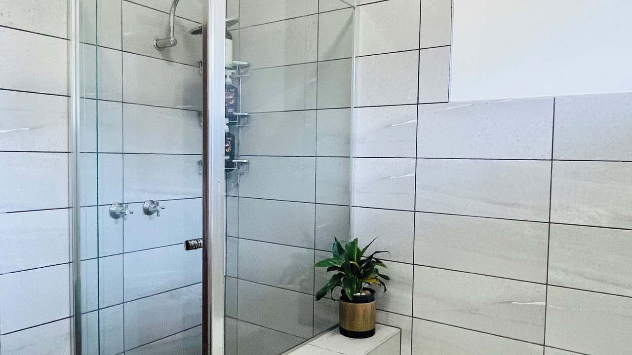 Photo of Bathroom in Sunshine West