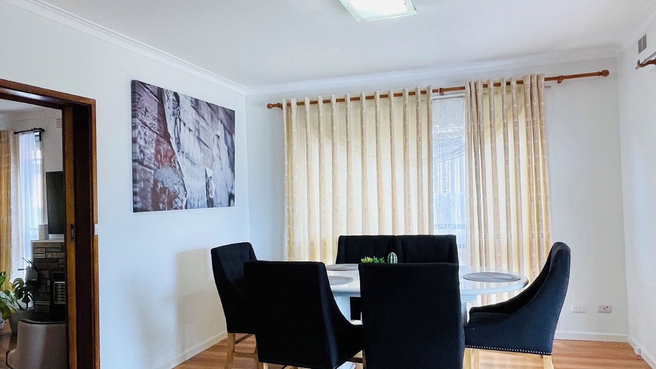 Photo of Others in Sunshine West