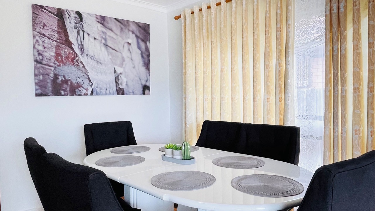 Photo of Others in Sunshine West