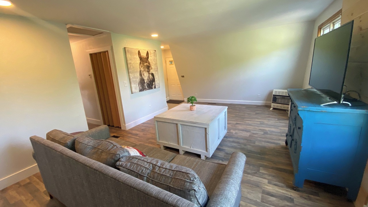 Photo of Livingroom in Adrian