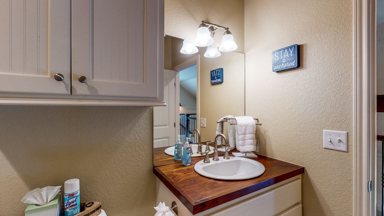 Photo of Bathroom in Cape Royale