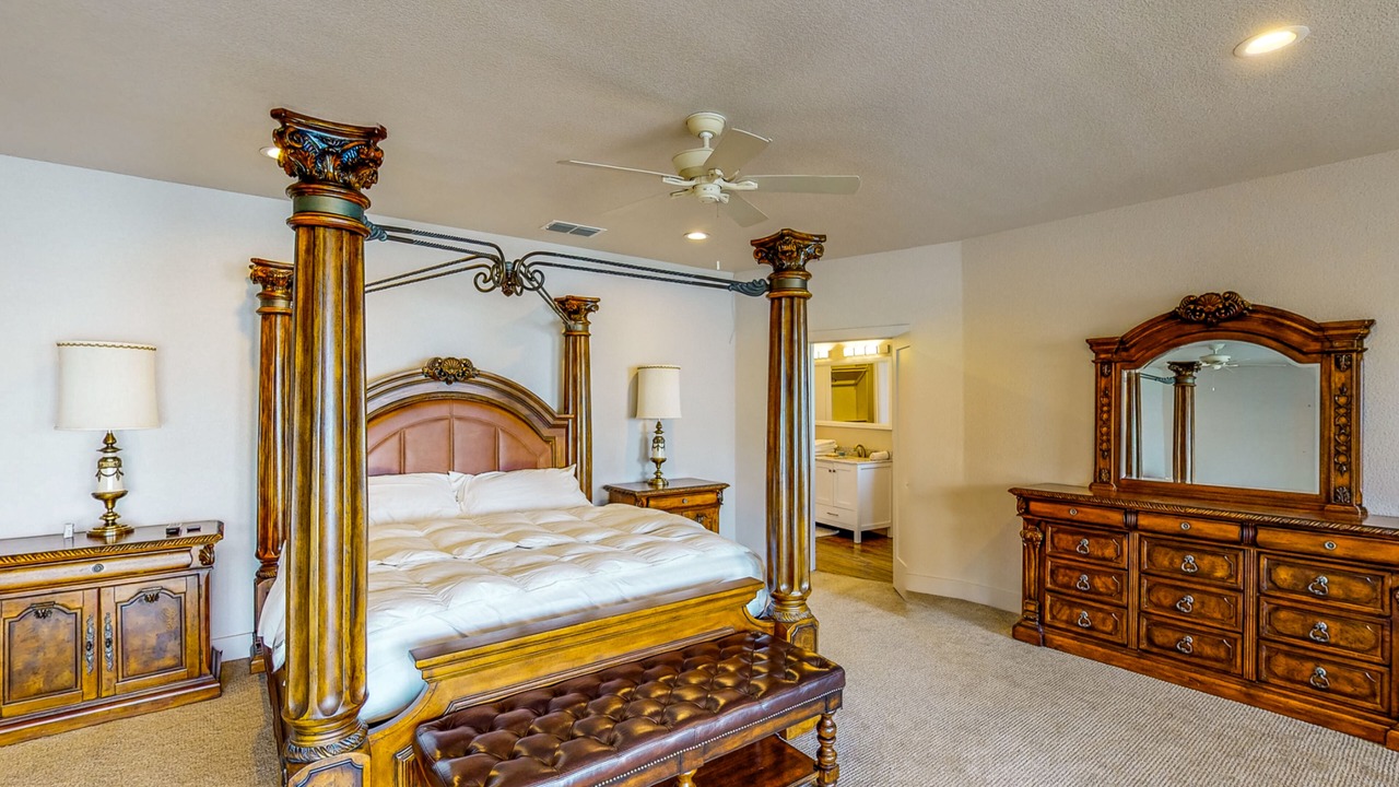 Photo of Bedroom in Lake Bridgeport
