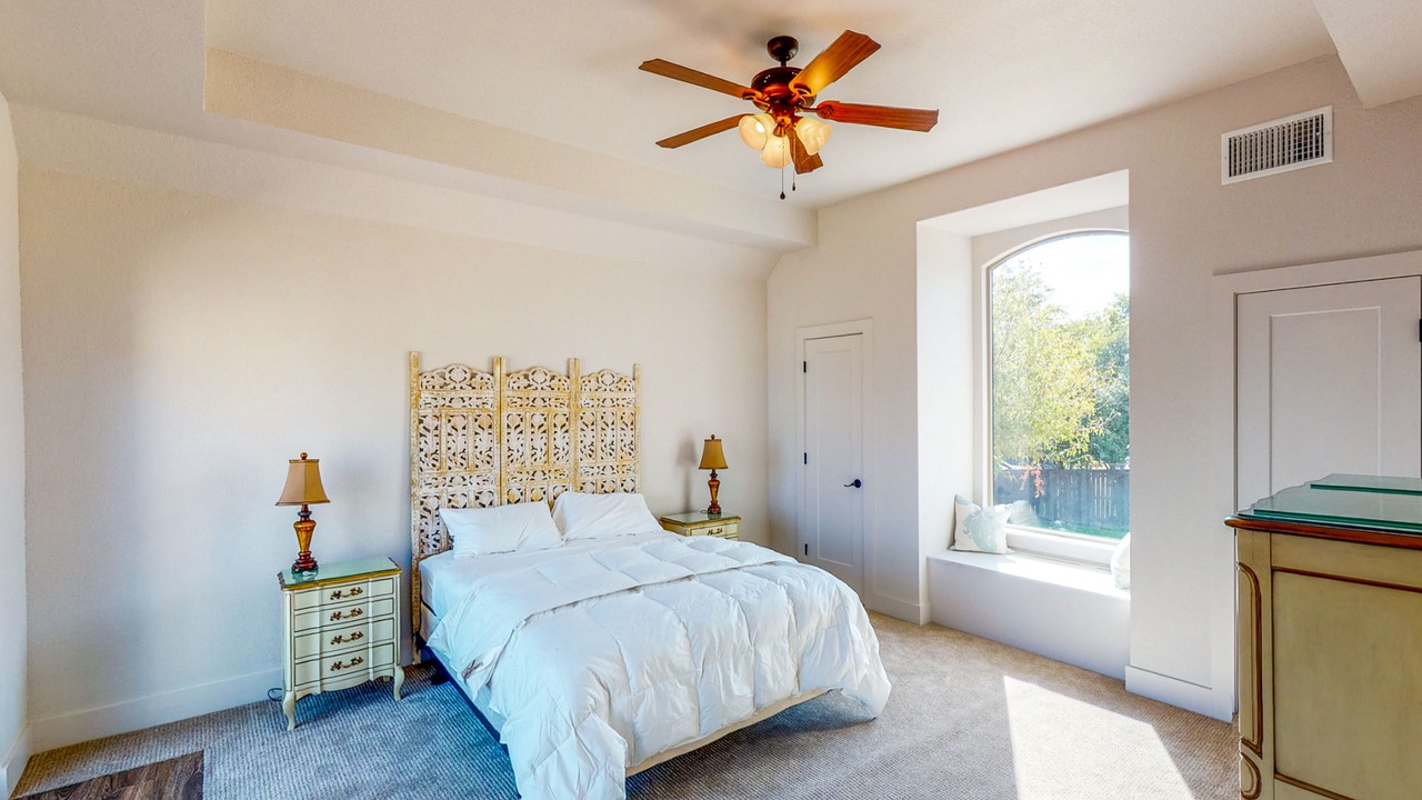 Photo of Bedroom in Lake Bridgeport