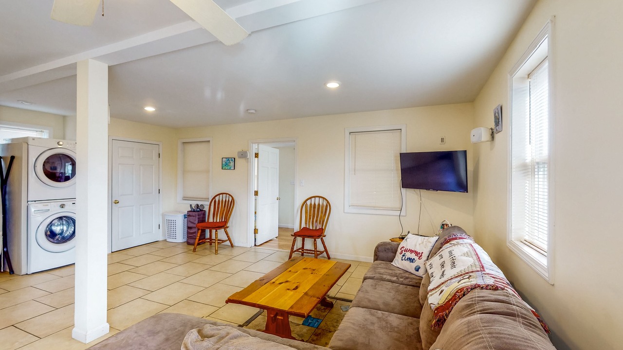 Photo of Livingroom in Onset