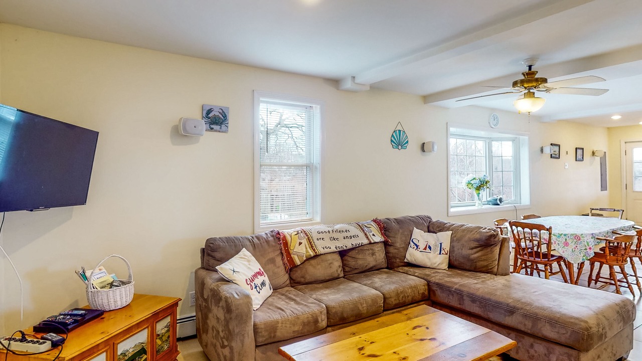 Photo of Livingroom in Onset