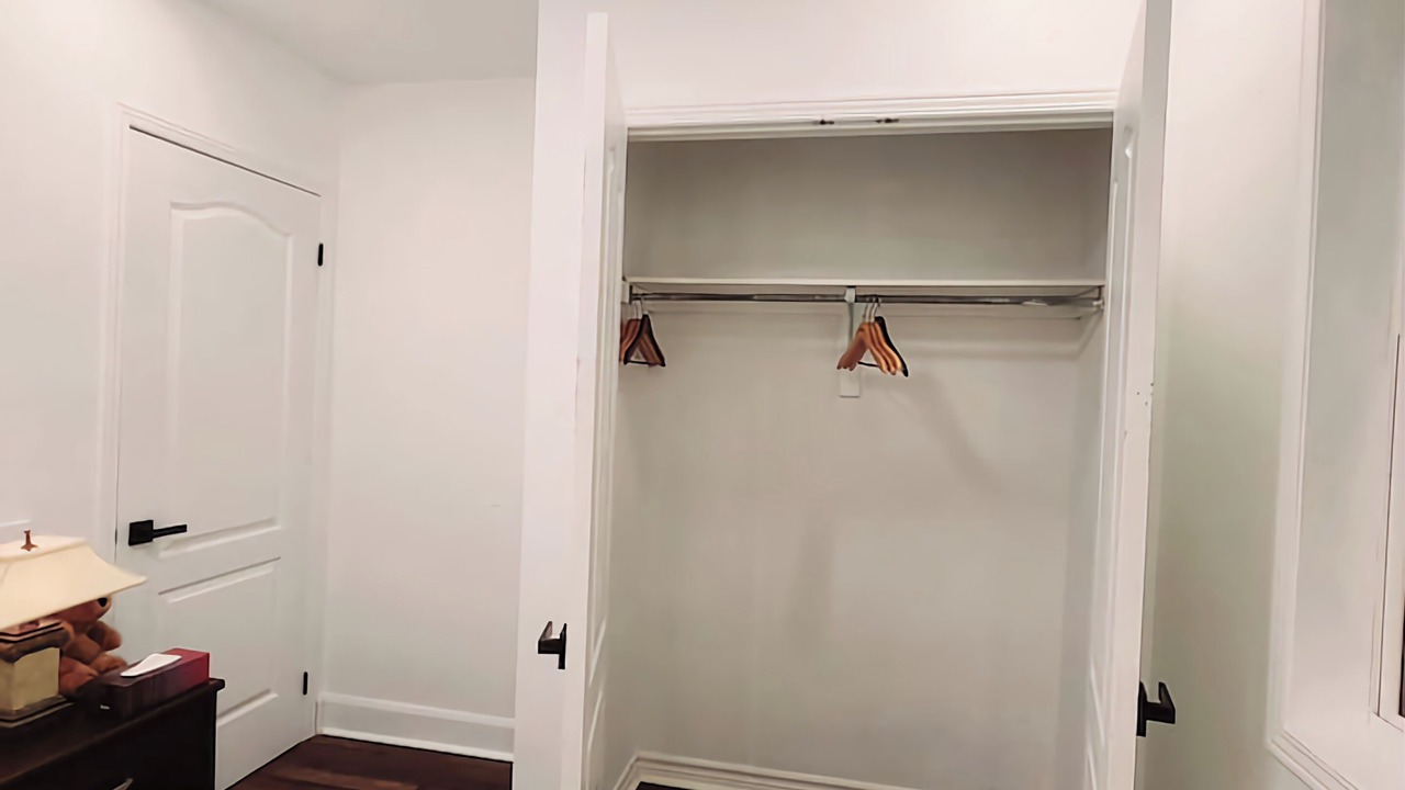Photo of Bedroom in Essa