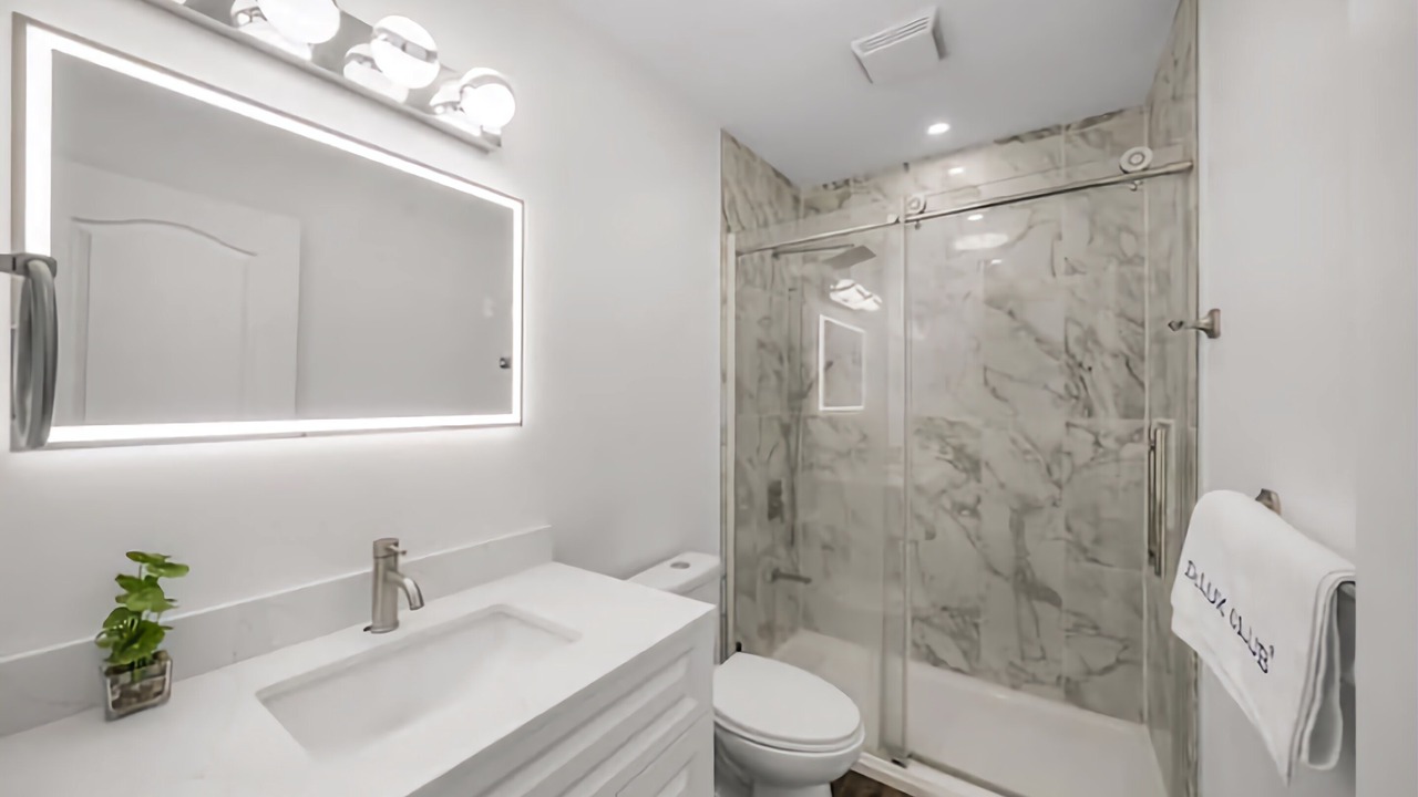 Photo of Bathroom in Essa
