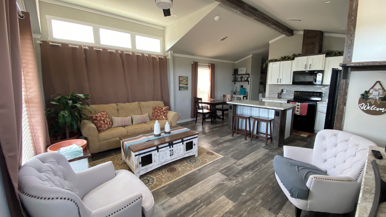 Photo of Livingroom in Junction