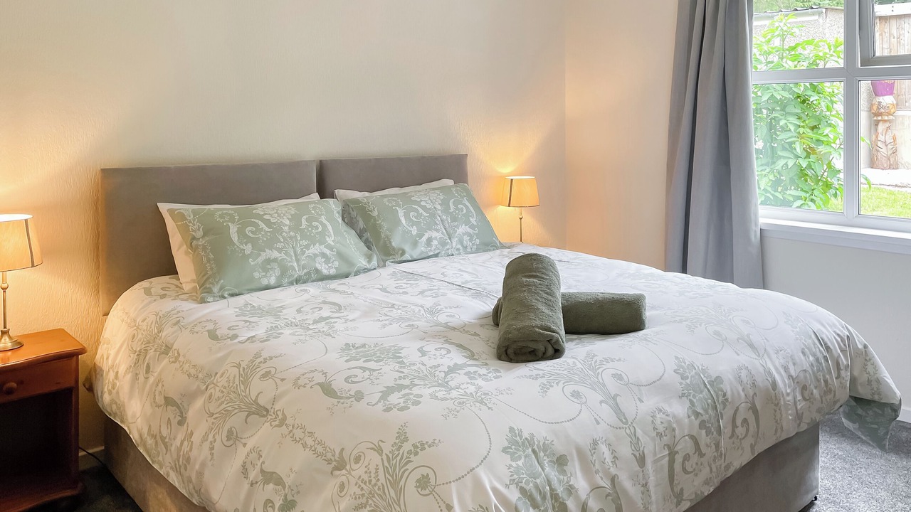 Photo of Others in Alford