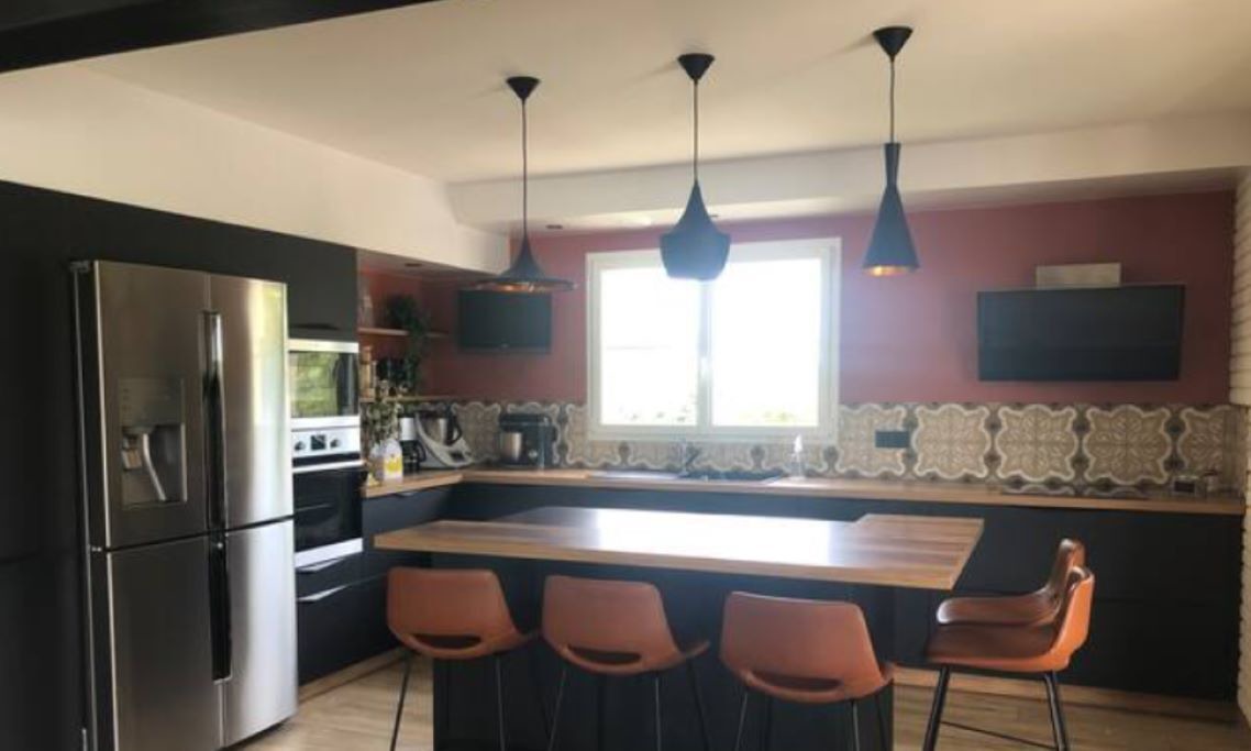 Photo of Kitchen in Saint-Reverend
