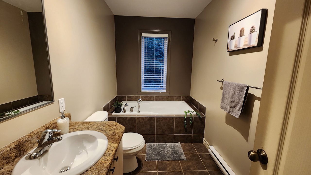 Photo of Bathroom in Sainte-Emelie-de-L'Energie