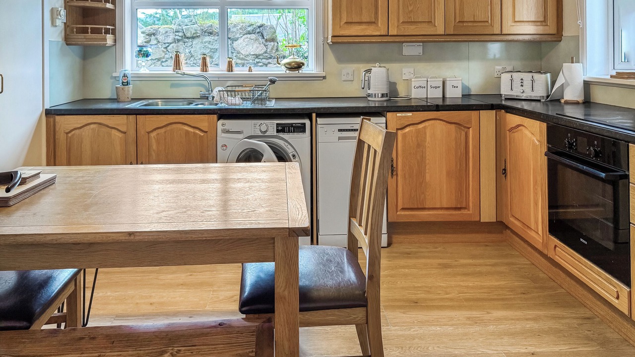 Photo of Others in Alford