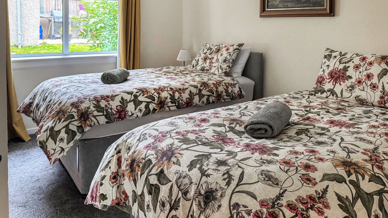 Photo of Others in Alford