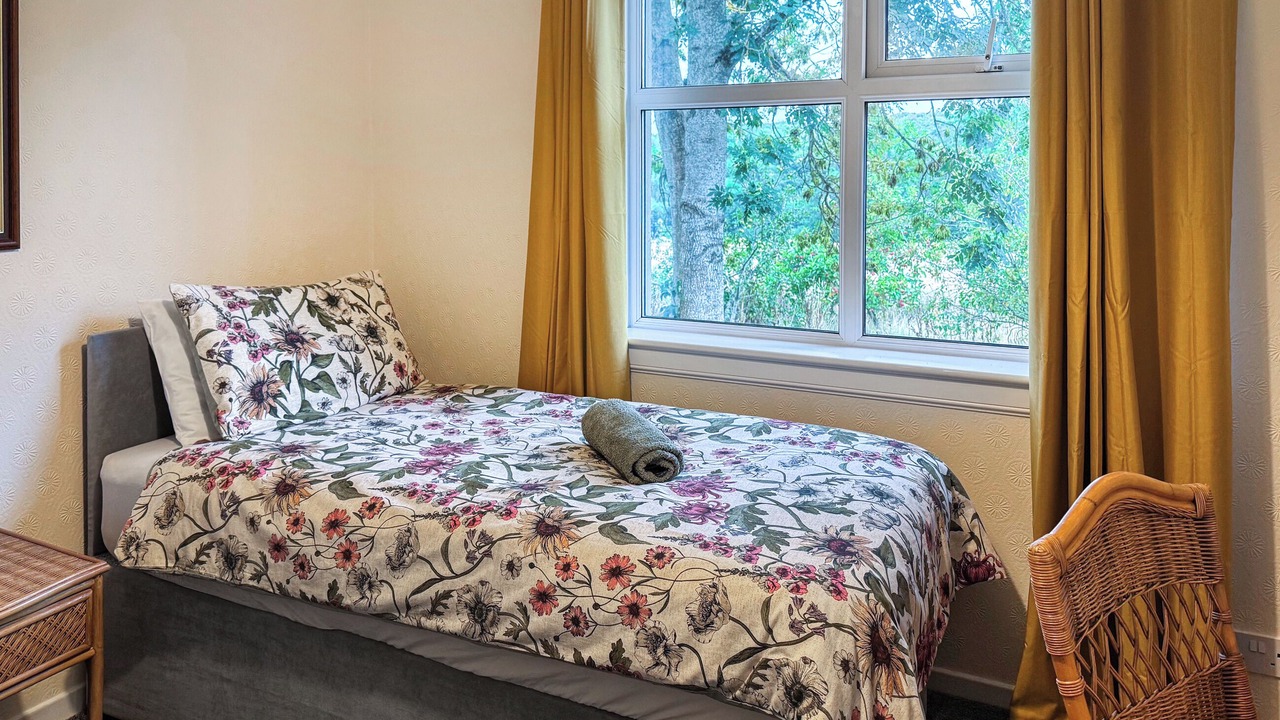 Photo of Others in Alford