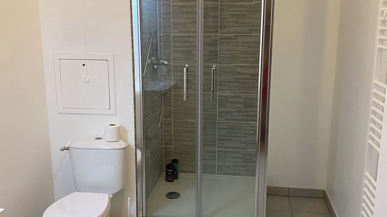 Photo of Bathroom in Le Blanc-Mesnil