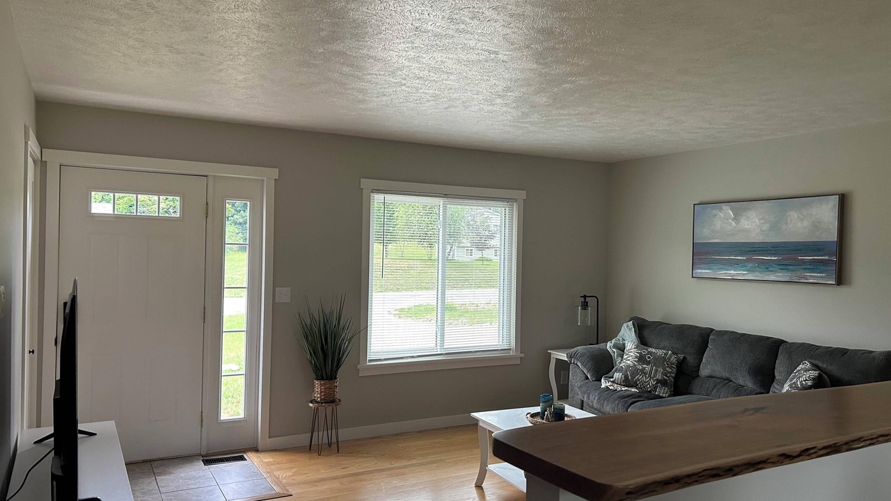 Photo of Livingroom in Mayfield