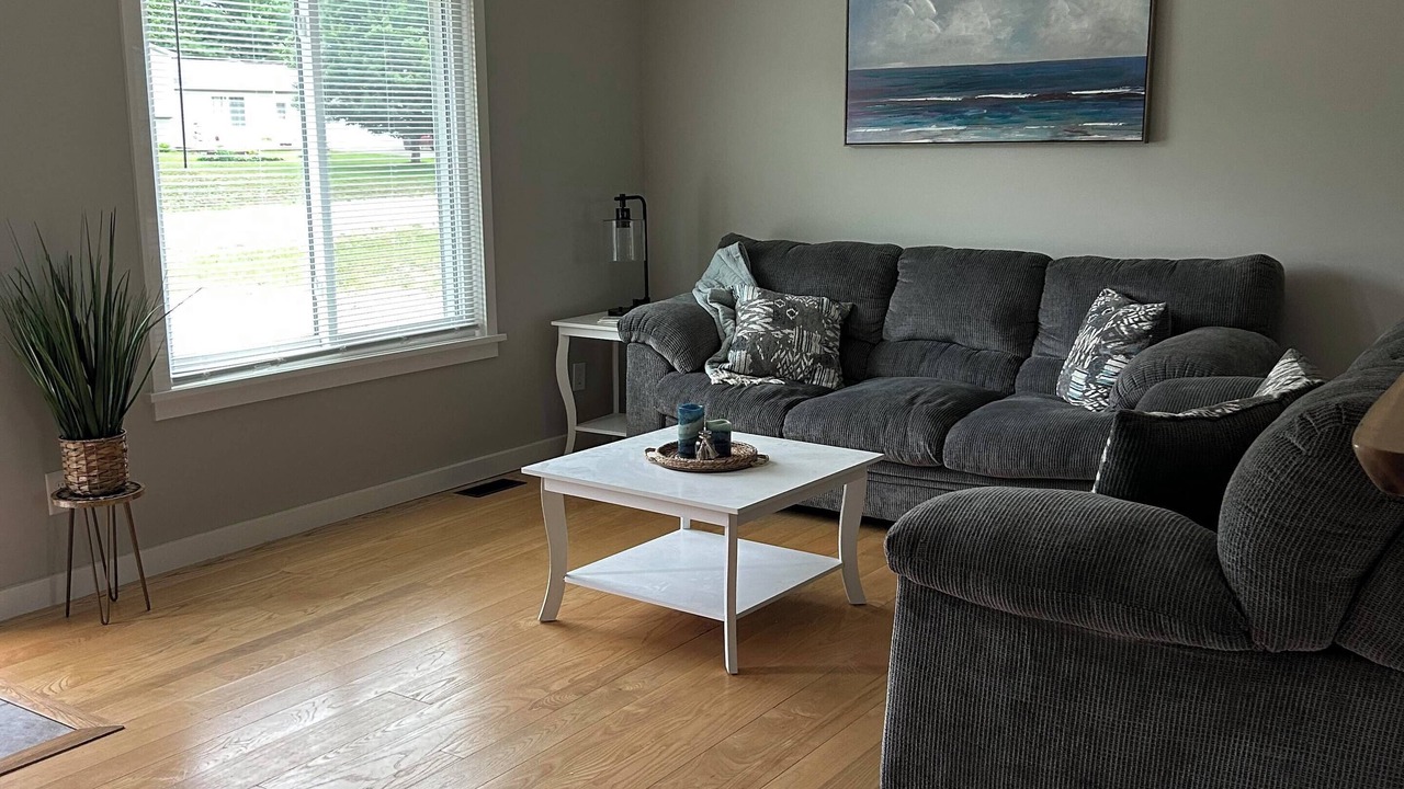 Photo of Livingroom in Mayfield